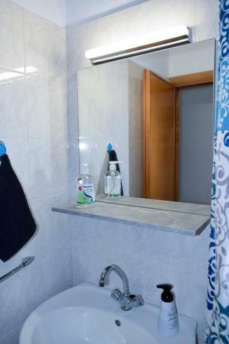 Pella Hotel - New