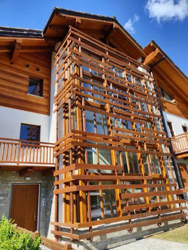 Apartamento Hostdomus - Wood Loft