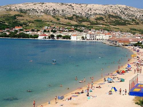 Alluring Apartment In Pag Dalmatia, Crotia