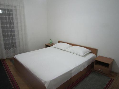 Large Holiday Home In Pag Dalmatia, Croatia
