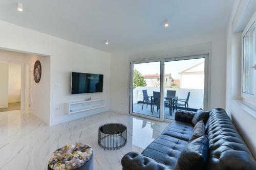 Apartamento Villa Div With Pool