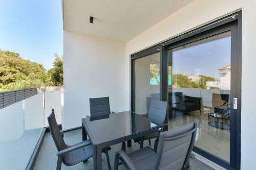 Apartamento Villa Div With Pool