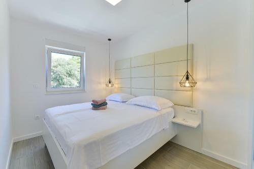 Apartamento Villa Div With Pool
