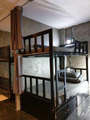 Albergue Phi Phi Little Hub