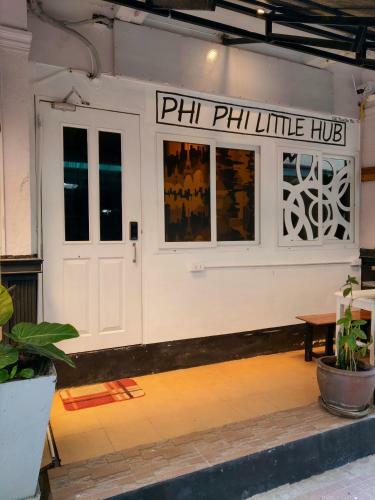 Albergue Phi Phi Little Hub