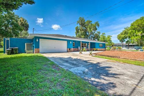 Crystal River Retreat With Mini-golf Course!