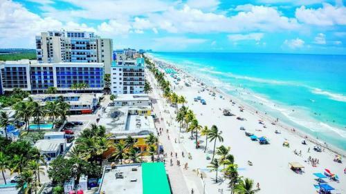 Daytona Beach Resort One Bedroom Suite
