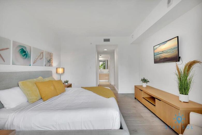 Modern Resort Modern Apartment 2 Br 2 Br Pool