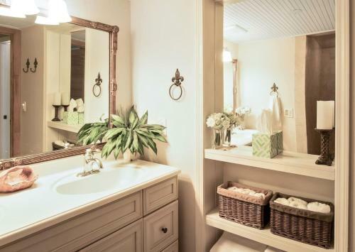 Twin Palms: A Chef's House Close To Beach * Super Kid Friendly