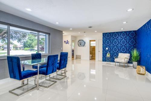 Lauderdale Retreat
