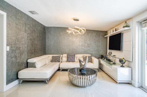 Lauderdale Retreat