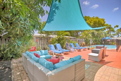 Apartamento Dreamy Oasis With Pool Access, 3 Mi To Beach!