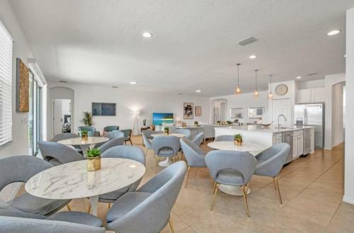 Unique Home 15 Bedroom Accommodate 36 Guest