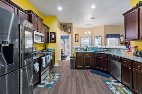 Florida Getaway: 4/3hm ?15ft Swimspa?near Beaches