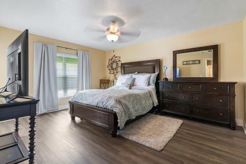 Florida Getaway: 4/3hm ?15ft Swimspa?near Beaches