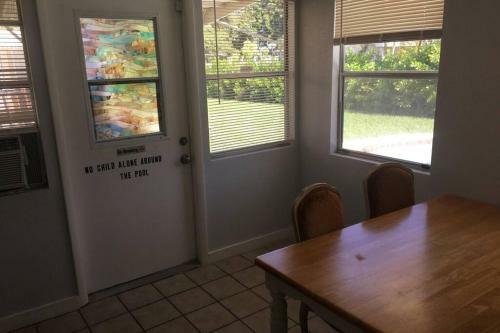 Beautiful Margate Property W/ Pool