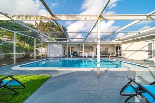 Pool Vacation Villa 1