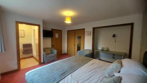 Ducklington Farm B&B