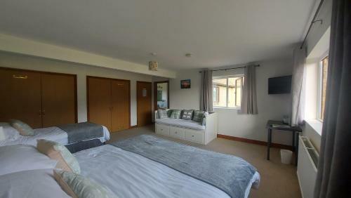 Ducklington Farm B&B