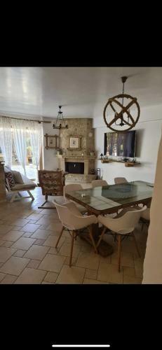 Apartamento Villa With Pool