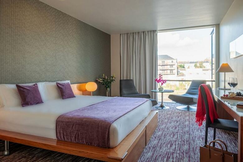 D Hotel