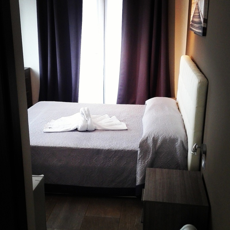 Saman� Bed