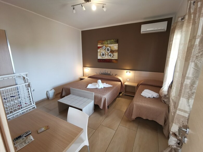 Saman� Bed