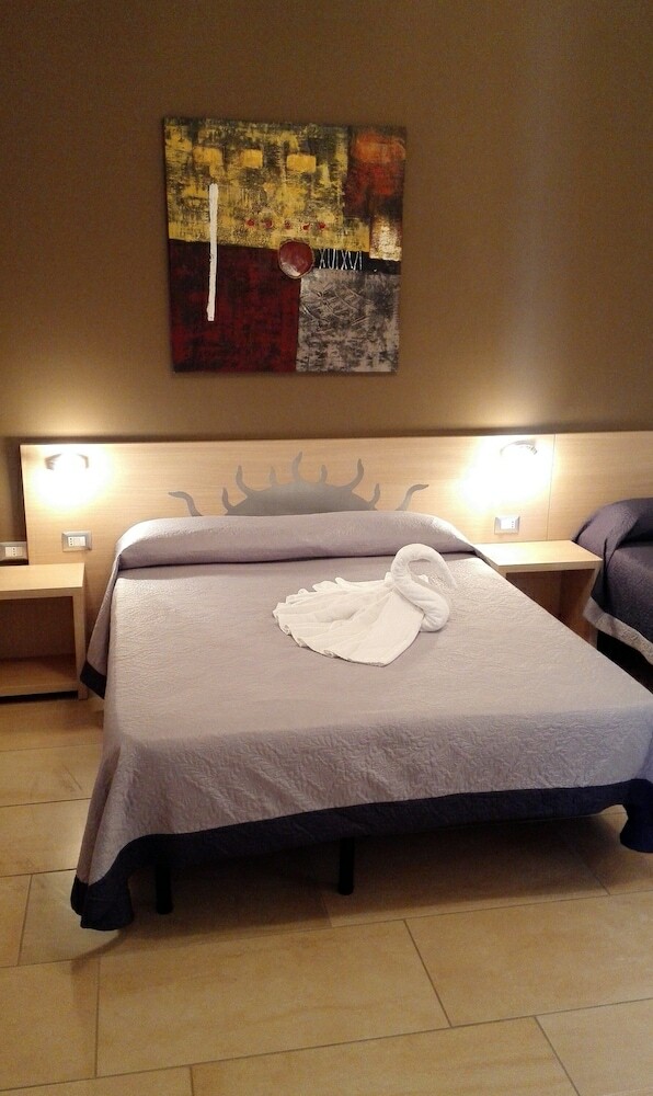 Saman� Bed