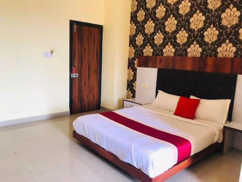 Hotel Staymaker Hindustan Lodge