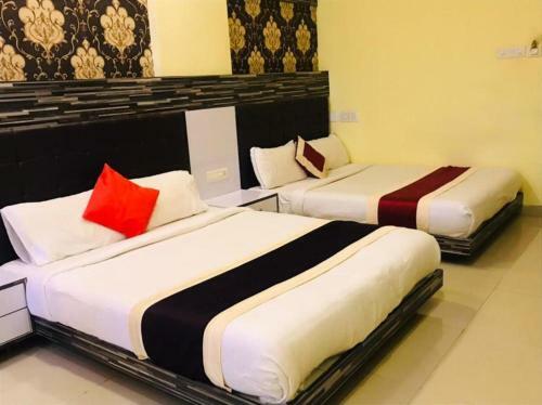 Hotel Staymaker Hindustan Lodge