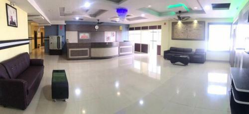 Hotel Staymaker Hindustan Lodge