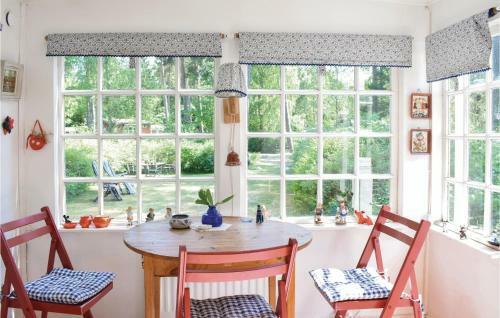 Three-bedroom Holiday Home In Ystad