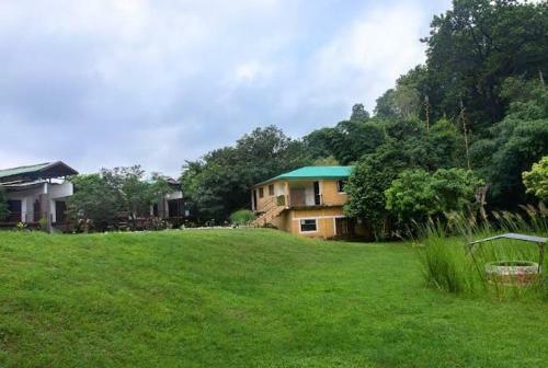 Hotel Corbett Tiger Resort