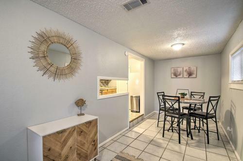 Convenient Pensacola Home With Deck And Fire Pit!