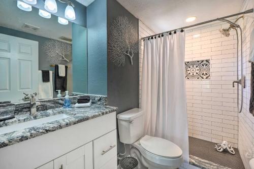 Charming Tampa Home With Outdoor Lounge Area!
