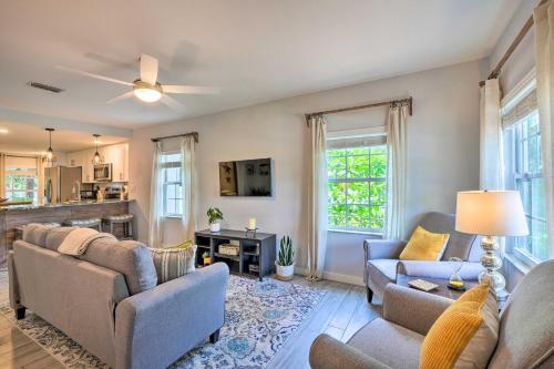 Charming Tampa Home With Outdoor Lounge Area!