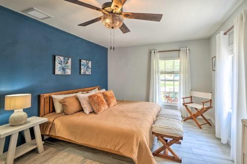 Charming Tampa Home With Outdoor Lounge Area!