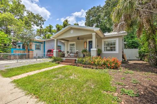 Charming Tampa Home With Outdoor Lounge Area!