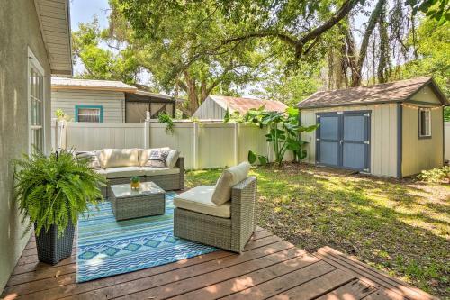 Charming Tampa Home With Outdoor Lounge Area!