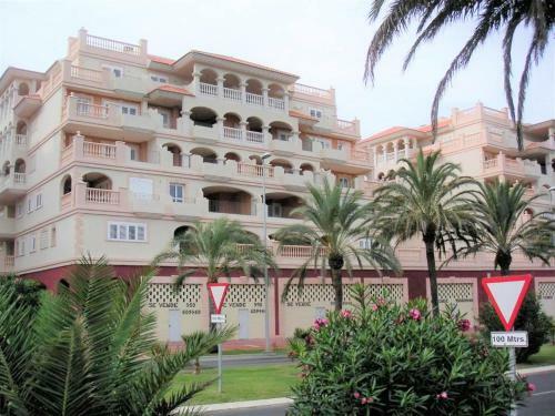 Cosy Apartment In El Ejido With Shared Pool