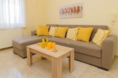 Aphrodites Deluxe Apartment 4