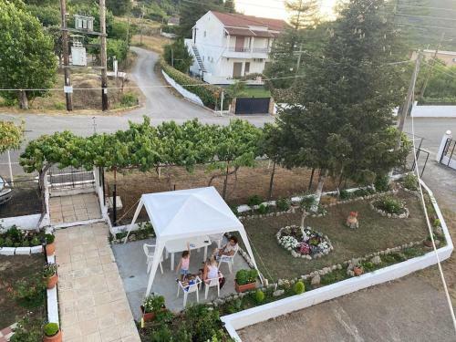 Navy Apartment With Mountain View &private Parking