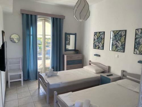 Navy Apartment With Mountain View &private Parking