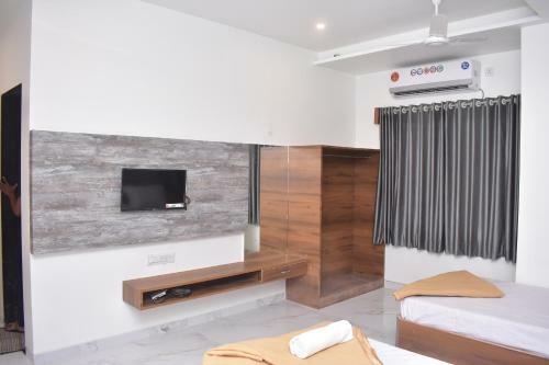 Hostal Hotel Sai Sunandan