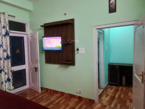 Bed & Breakfast Shree Homestay