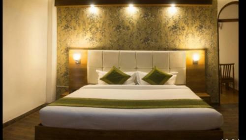 Bed & Breakfast Hotel Shimla Palace , Lower Chakar