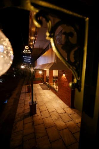 Hotel Ariat Avenue