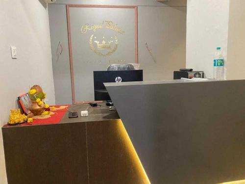 Hotel Oyo 91744 Royal Palace