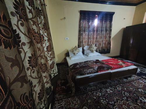 Hotel Wazir Palace