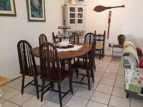 Casa Em Juquehy Em Cond Churrasq Praia E Piscina